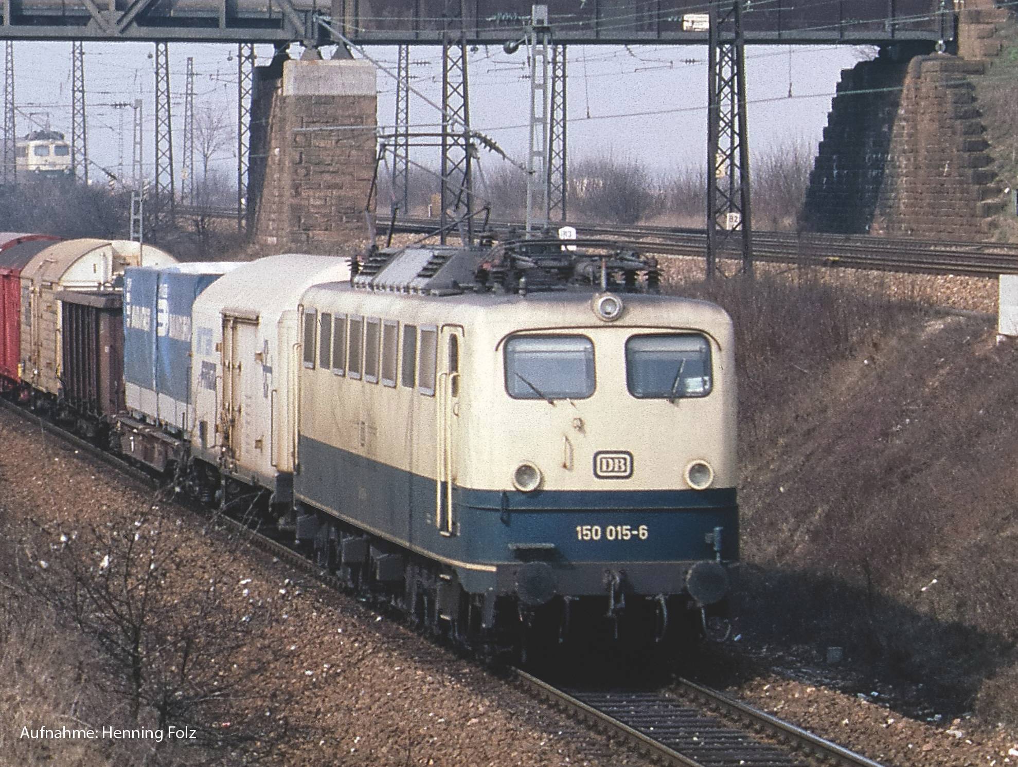 Piko H0 51650 H0 E- Loc BR 150 of the DB