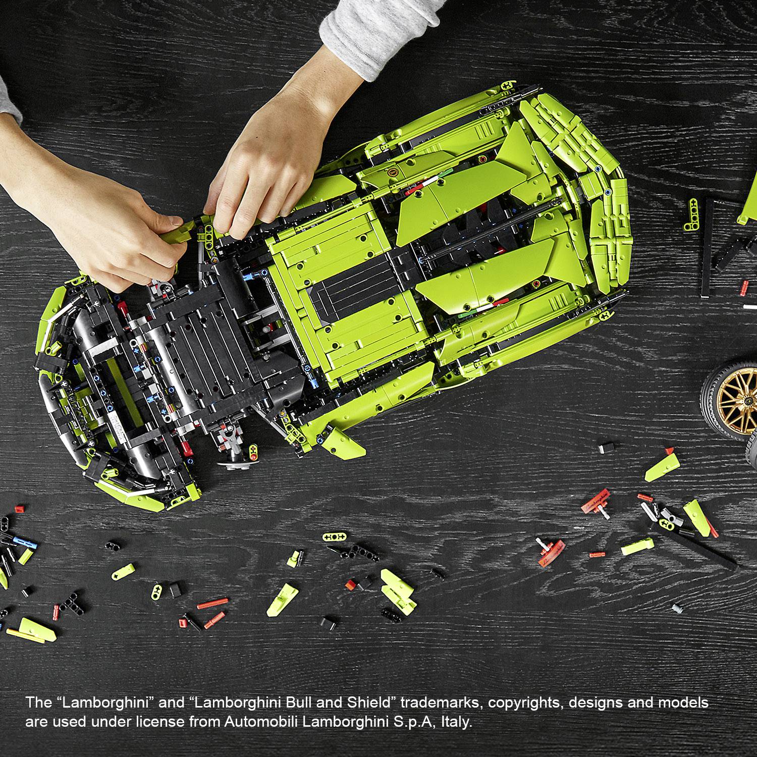 42115 LEGO® TECHNIC Lamborghini Sián FKP 37