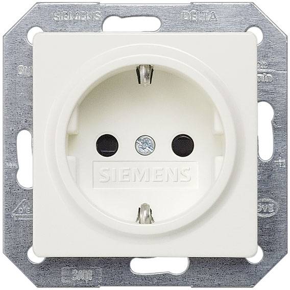 White socket, Siemens brand, mounted on a square silver metal plate.