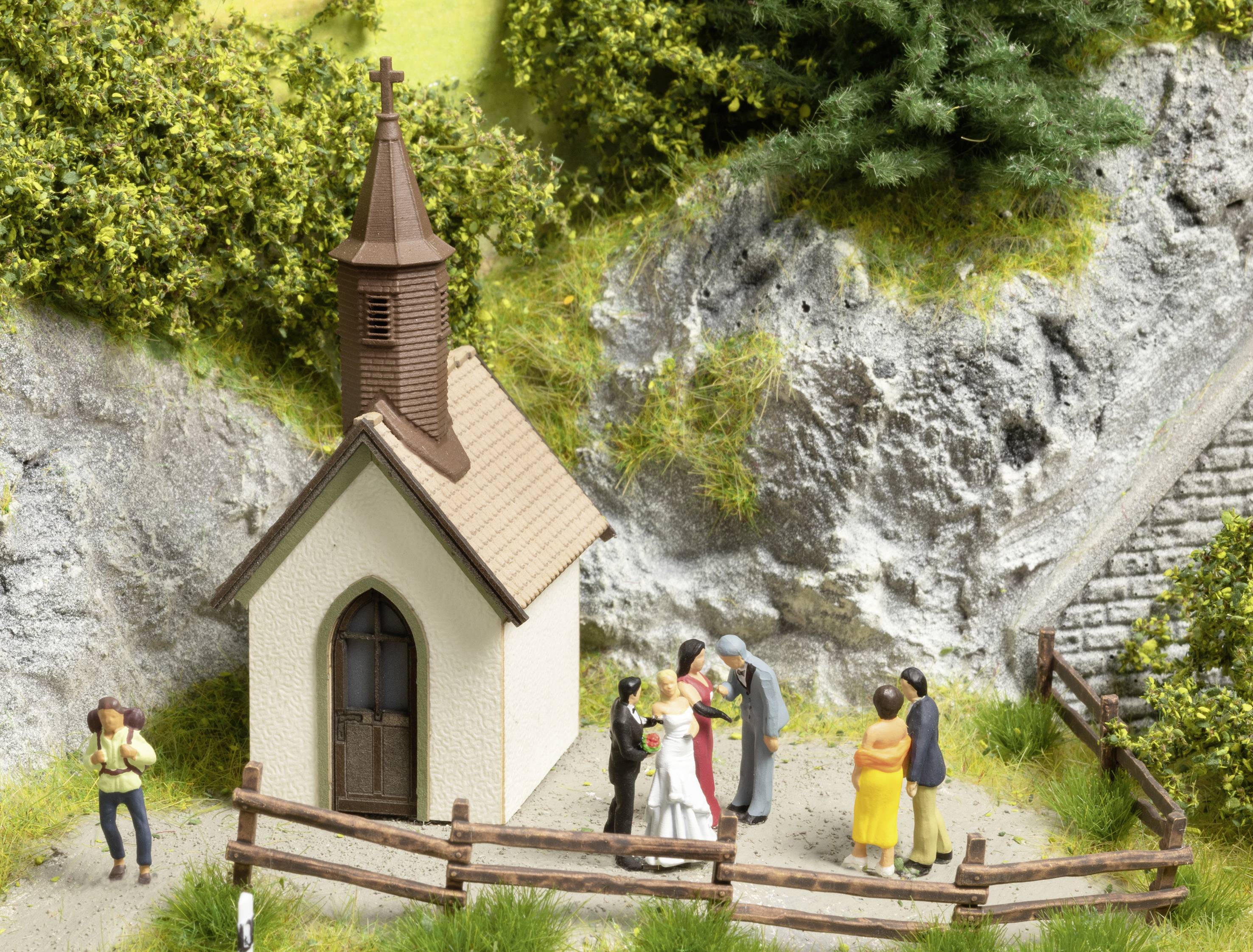 NOCH 0014687 N Village chapel