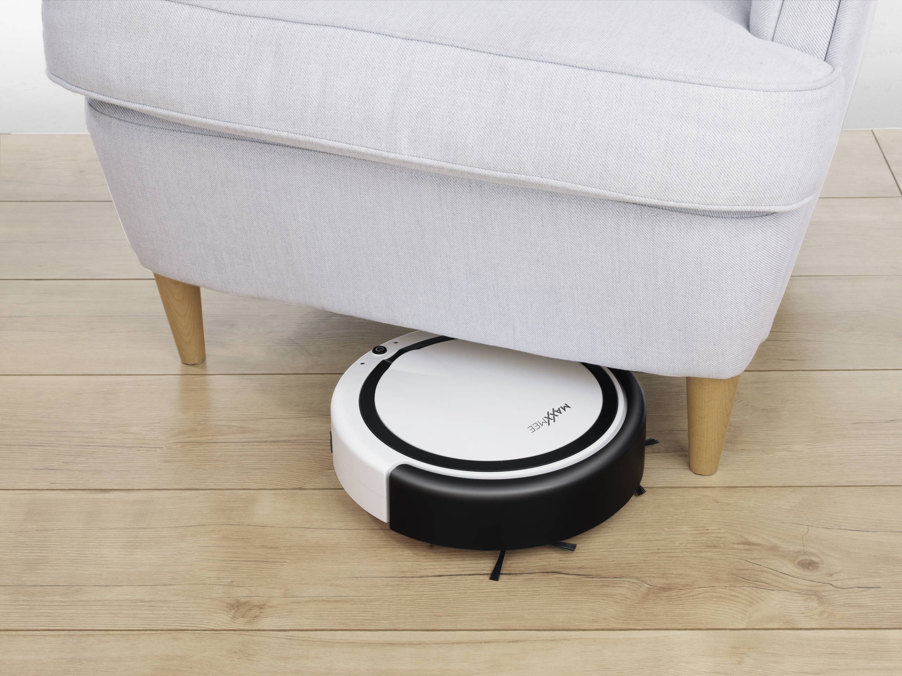 Maxxmee Robotic vac Black/white