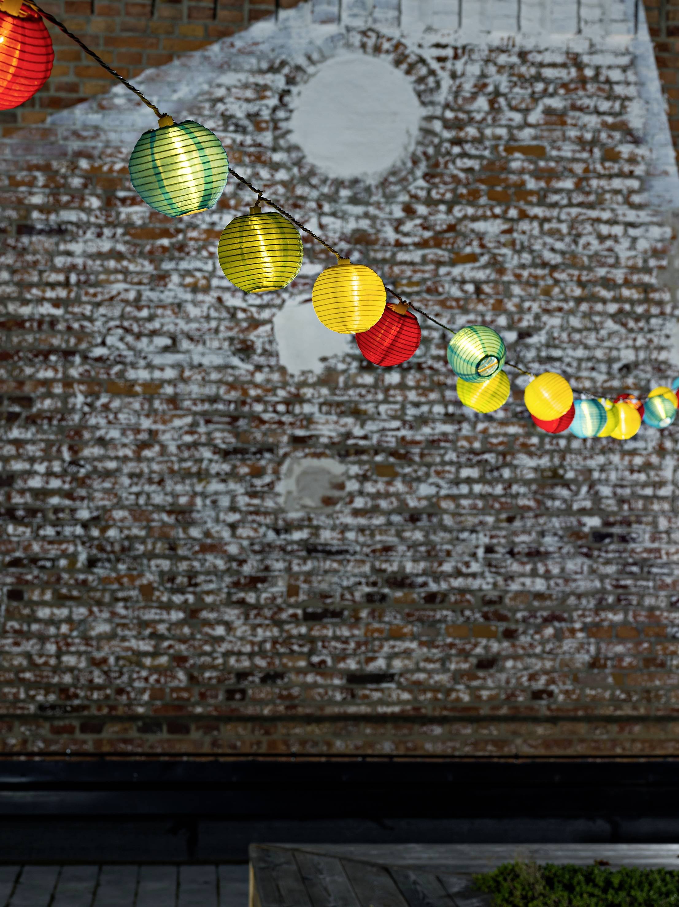 Konstsmide 4160-502 Holiday lights (motif) Outside mains-powered No. of bulbs 20 LED (monochrome) Illuminated length: 4.75 m