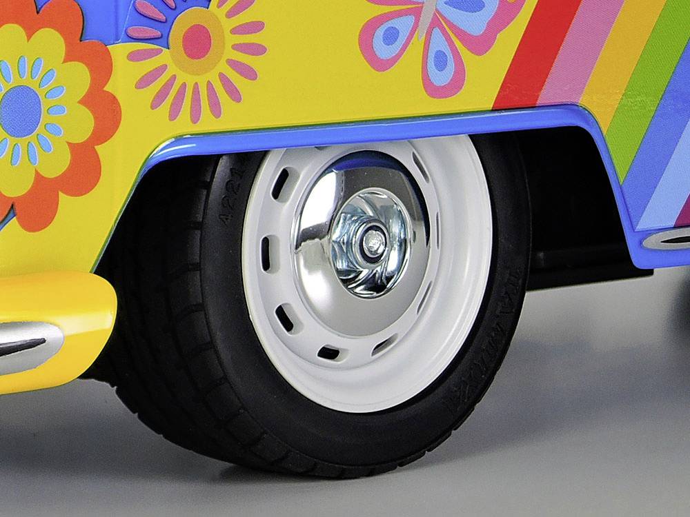 Tamiya 1:10 RC VW Bus Type 2 T1 Flower Power 1:10 RC model car Electric Road version