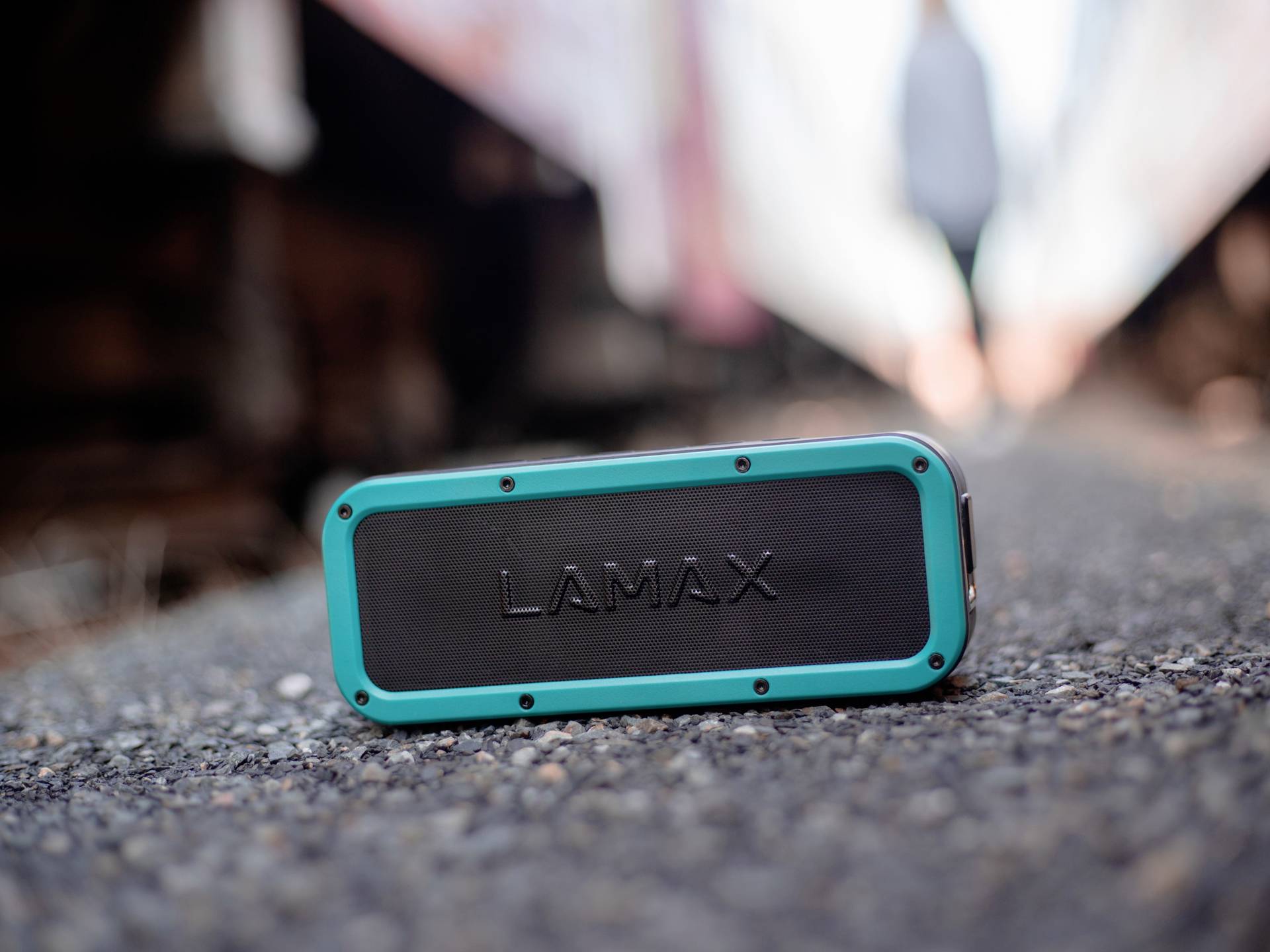 Lamax Storm1 Bluetooth speaker