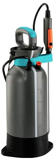A grey garden spray pump with a blue handle and measurement indicator on the side. A black hose with an orange nozzle at the top.