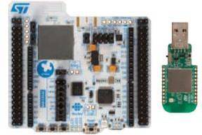 Entwicklungsboard mit Mikrocontroller und USB-Modul. Verwendet für Elektronikprojekte und Prototypenentwicklung.