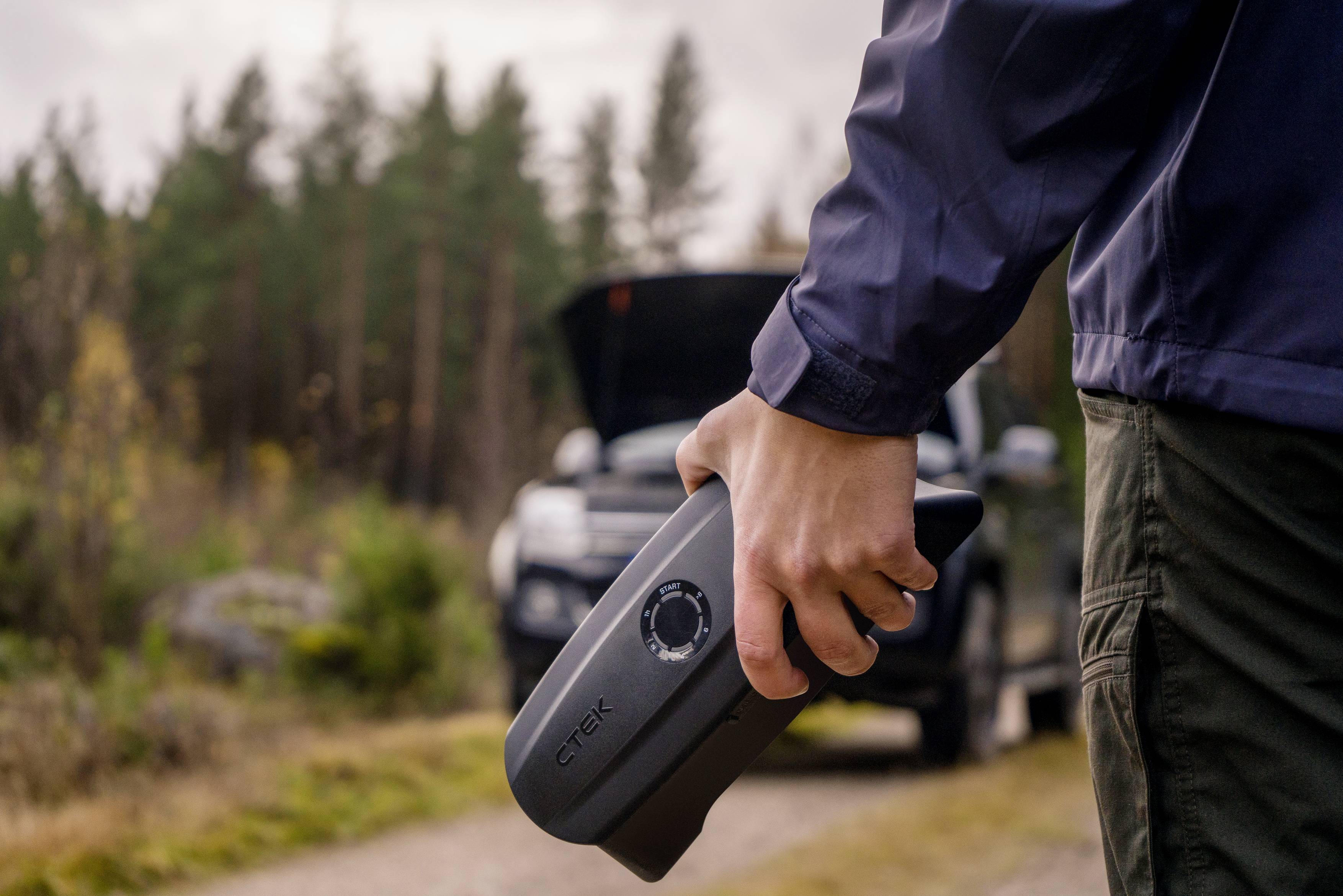 CTEK CS FREE 40-462 Automatic charger, Quick start system 12 V 20 A