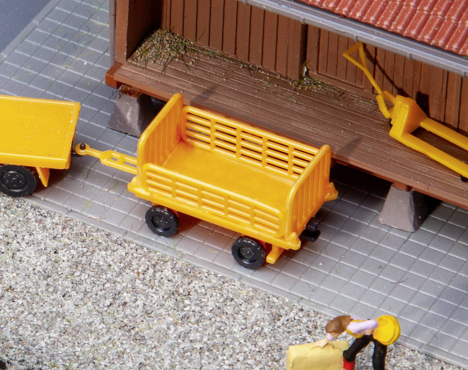 Faller 180991 H0 platform wagon, orange 2er Assembly kit