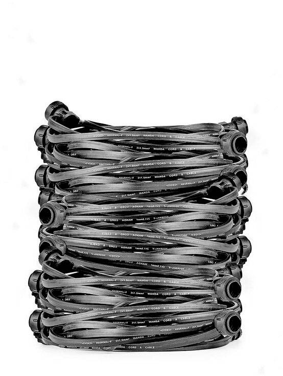 LEDmaxx Illu-30-v2 Chain party lights Inside/outside mains-powered No. of bulbs 30 LED (monochrome) Illuminated length: 30 m