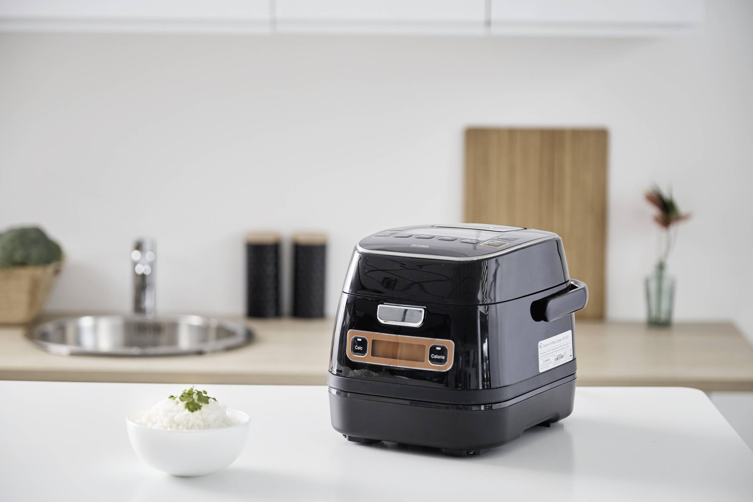 WOOZOO by Ohyama 2 in 1 Multi-cooker Black Multifunction, portable, Rice cooker function, with cooking function