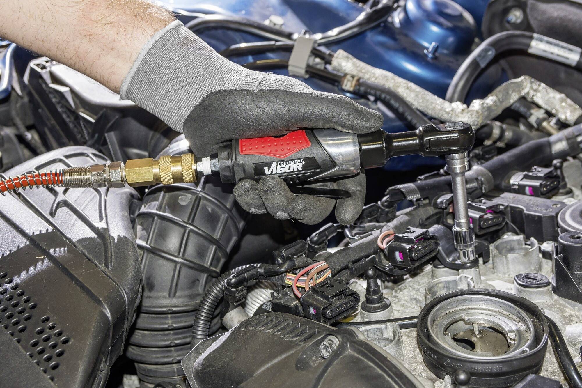 Vigor V6554 Pneumatic ratcheting screwdriver