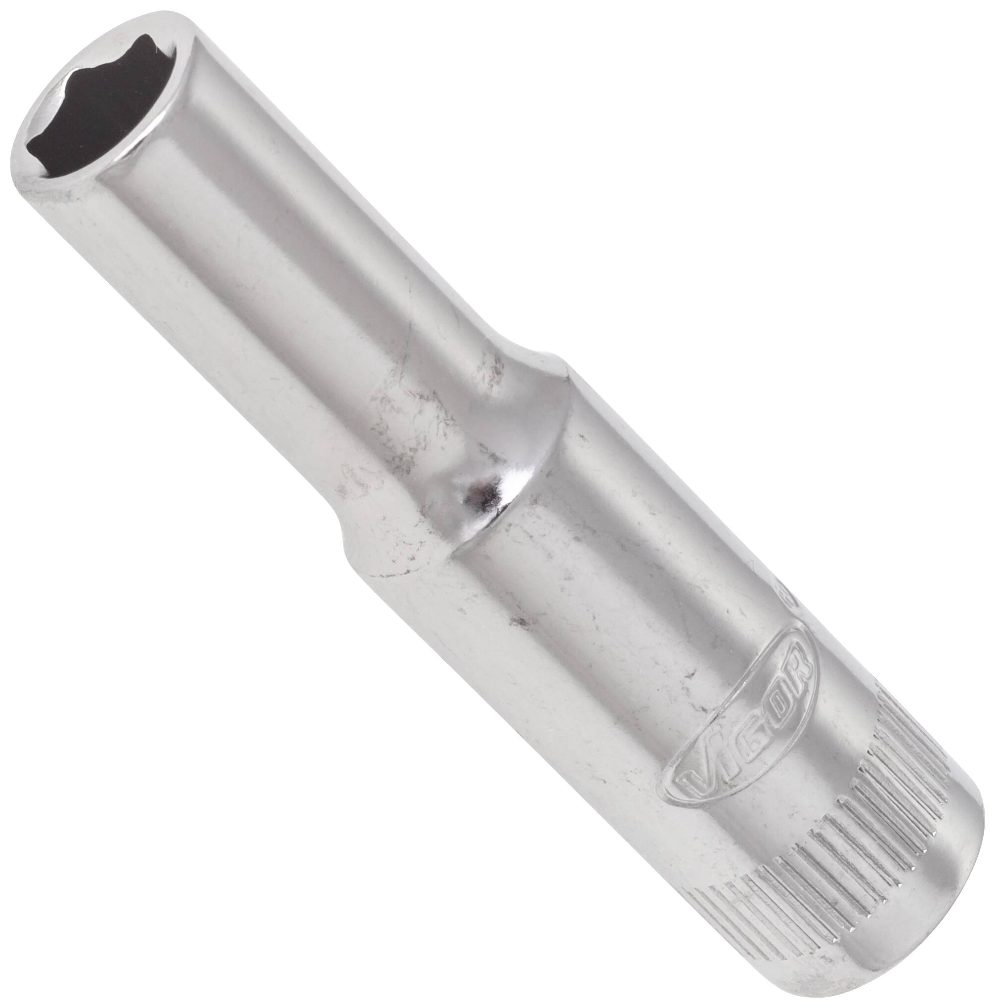 A silver-gleaming socket attachment, cylindrical in shape, with a knurled handle.