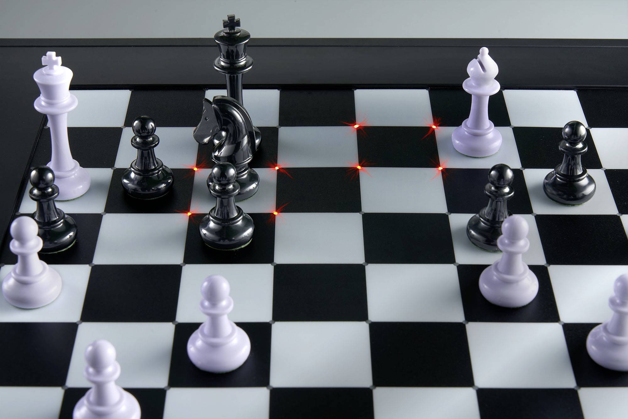 Millennium The King Competition Chess computer