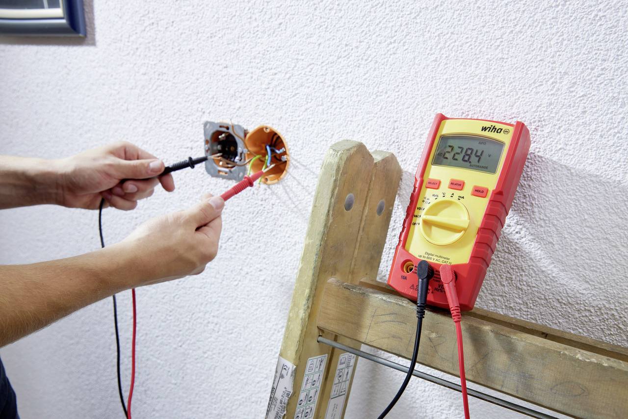 Wiha 45218 Handheld multimeter Digital CAT III 600 V, CAT IV 300 V