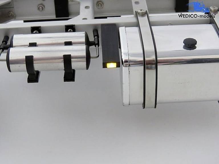 WEDICO-models 2280-W 7-12V Side marker 1 Pair