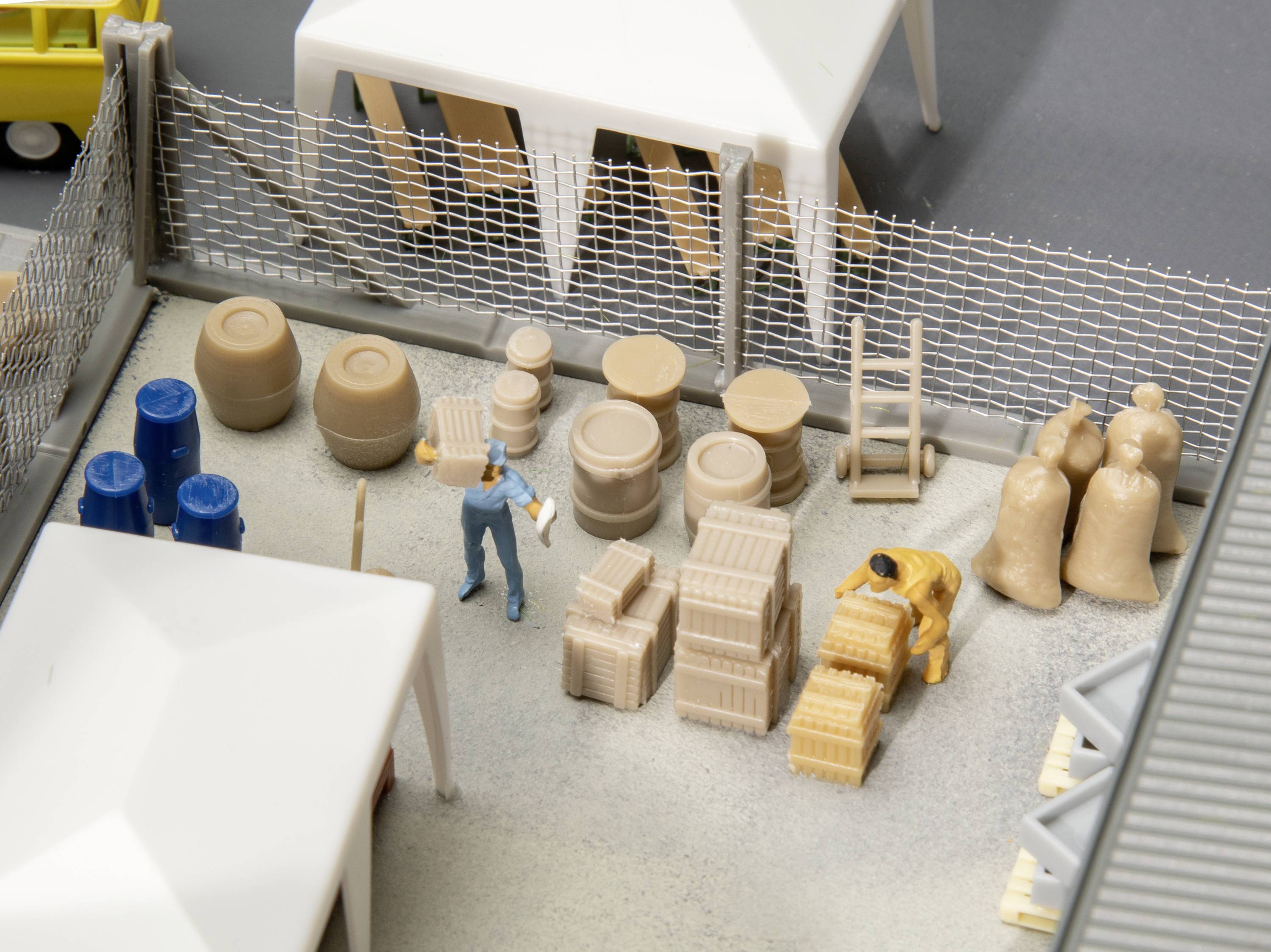 Faller 180871 H0 Cargo goods Assembly kit