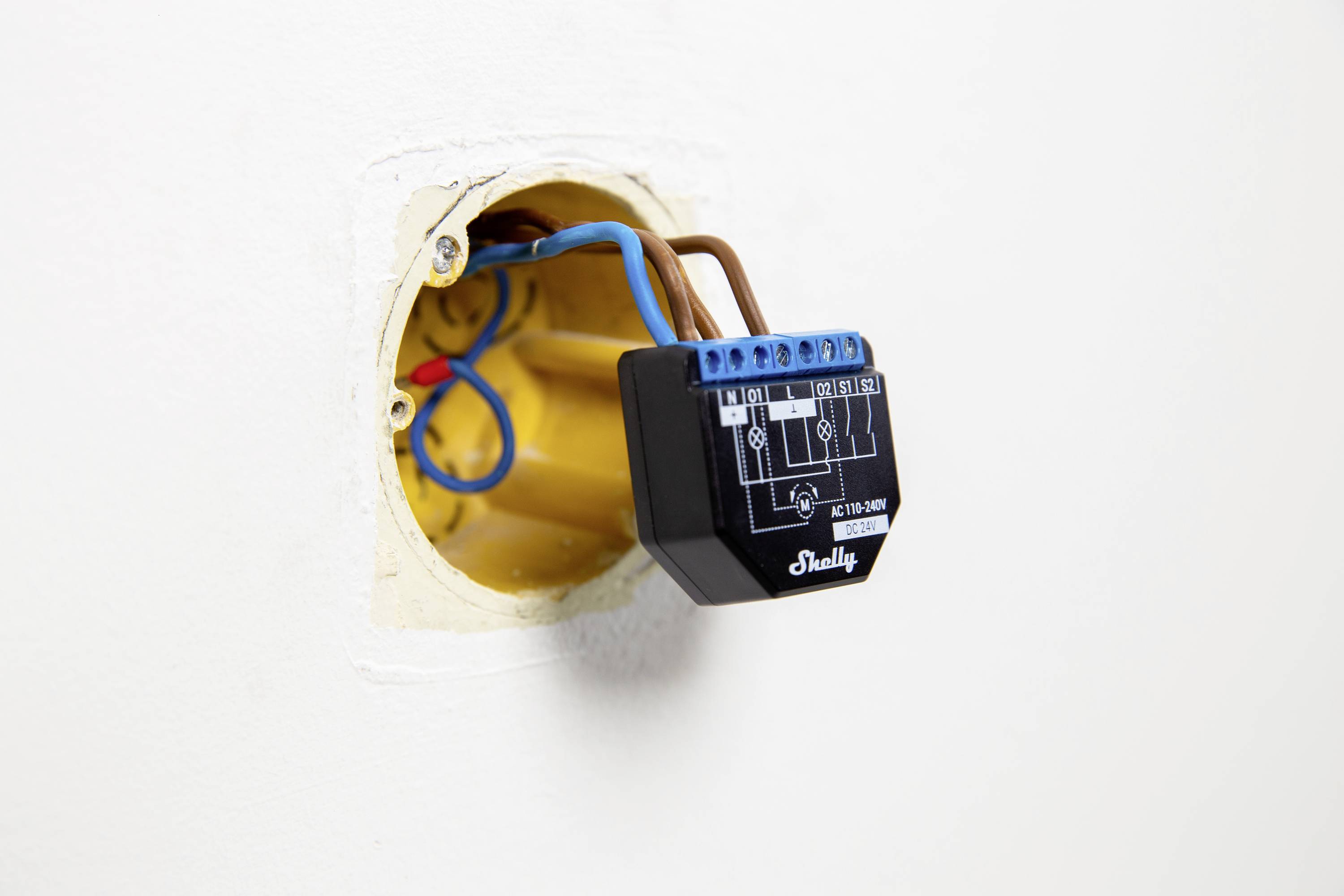 Shelly Plus 2PM Actuator Wi-Fi, Bluetooth