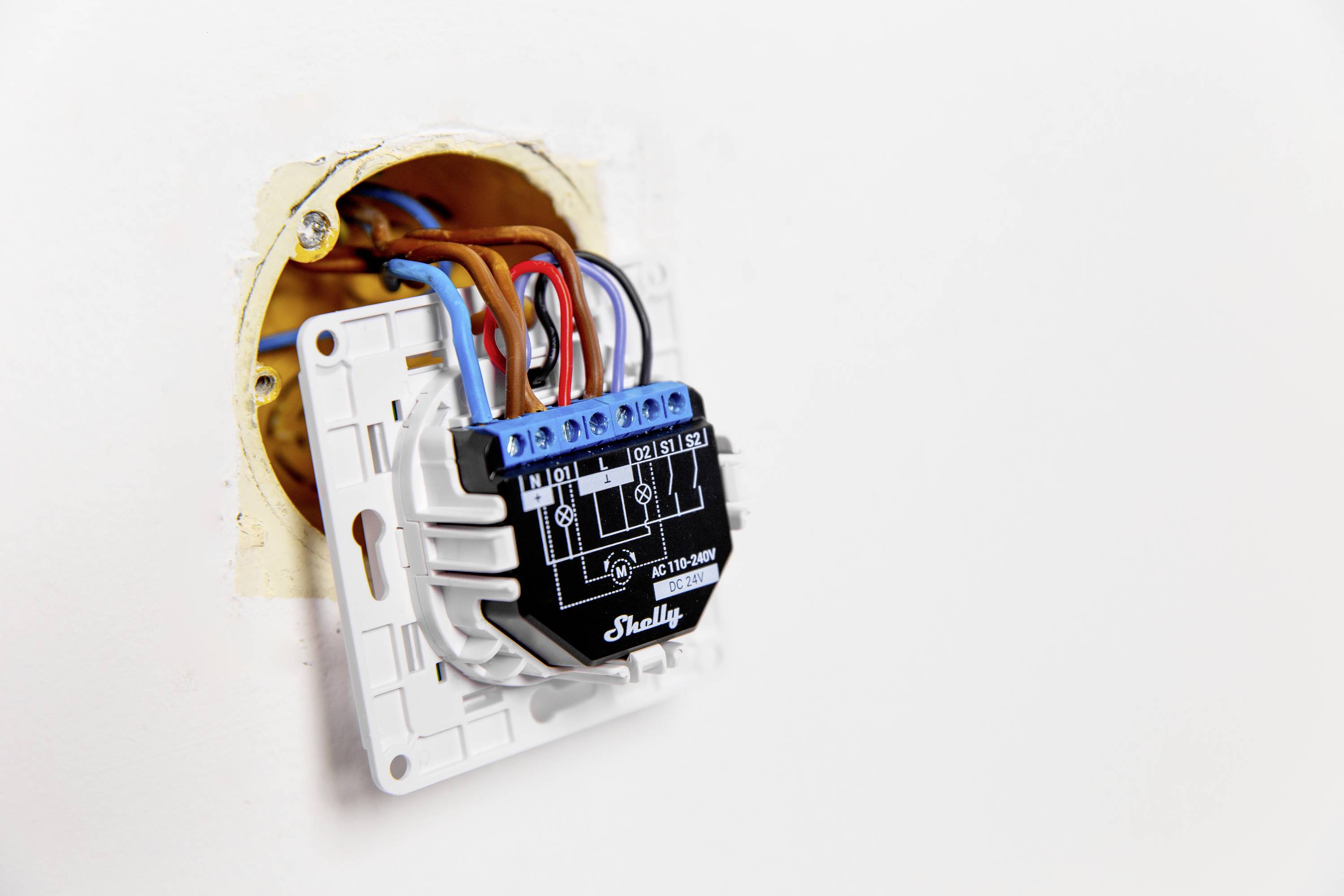 Shelly Plus 2PM Actuator Wi-Fi, Bluetooth