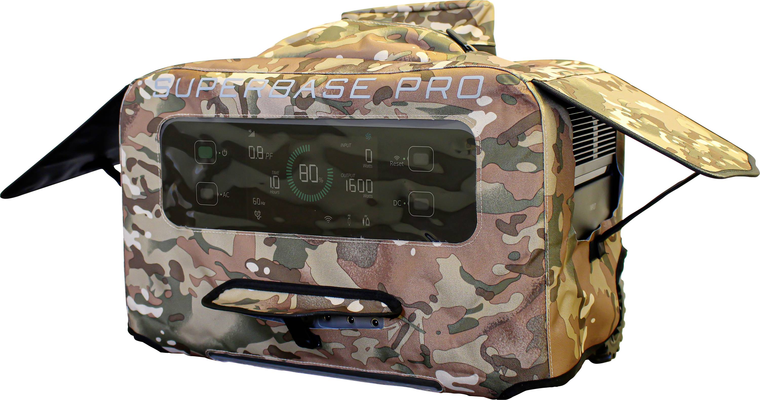 'SuperBase Pro' generator in camouflage-coloured protective cover with digital display.