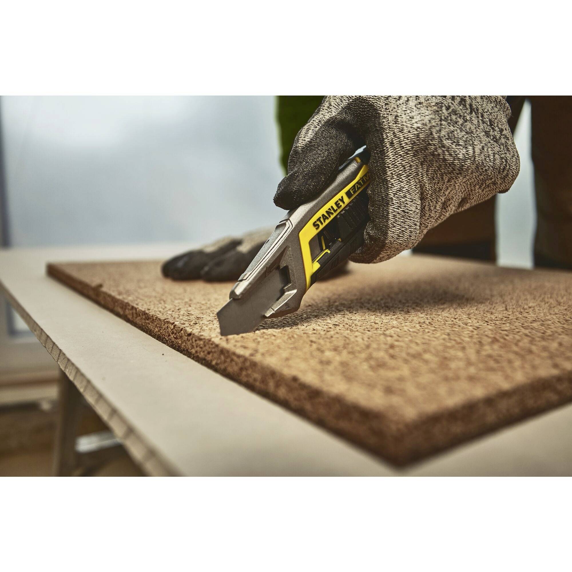 STANLEY FMHT10594-0 FM cutter, 18 mm, with blade slide 1 pc(s)