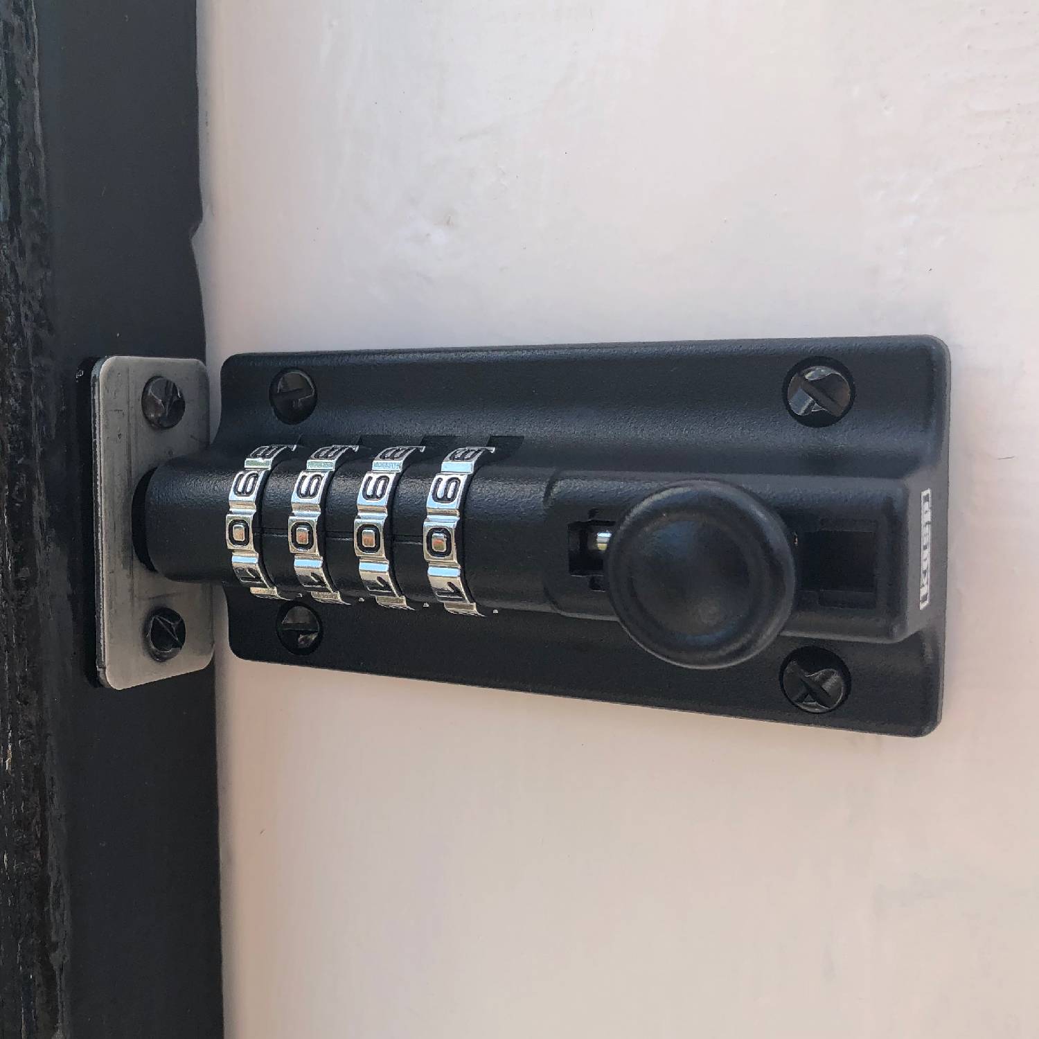 Kasp K62004D Code locked bolt Black
