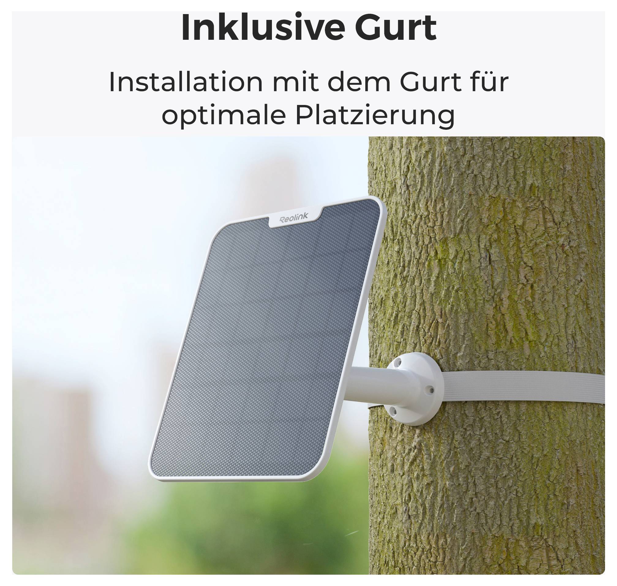 Solar panel mounted on a tree using a strap for optimal placement. Text in German describes the installation method.