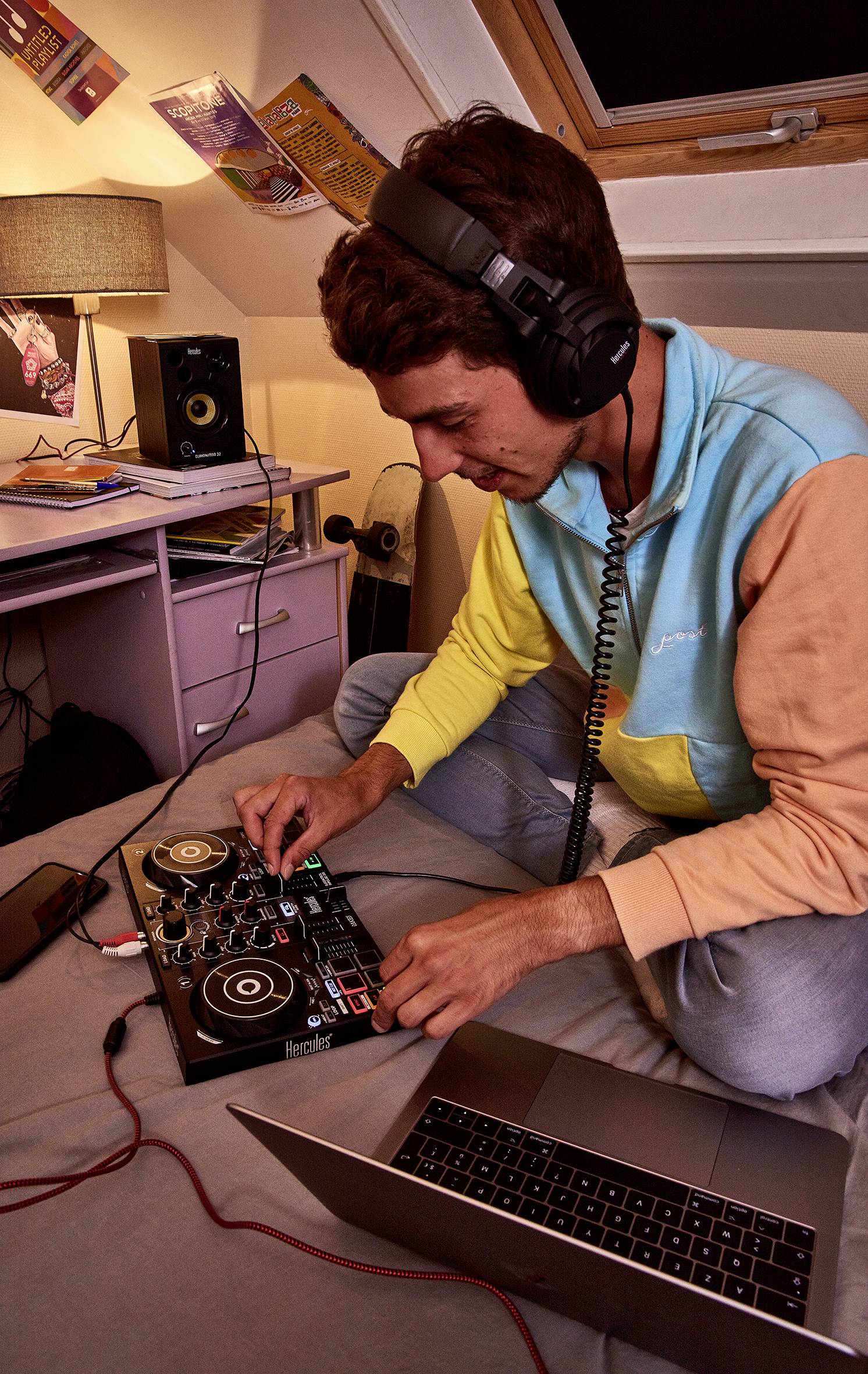 Hercules DJLearning Kit MK2 DJ controller