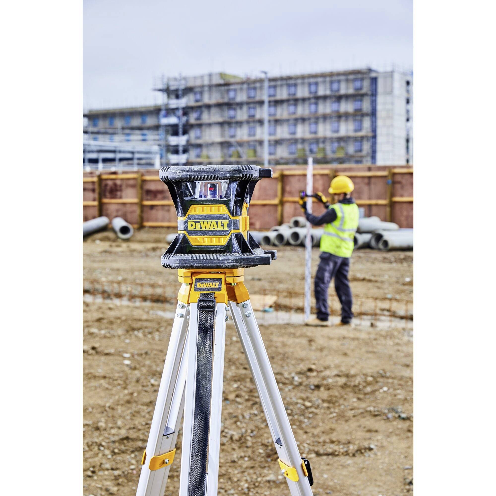 DEWALT DCE080D1RS-QW 360-degree laser