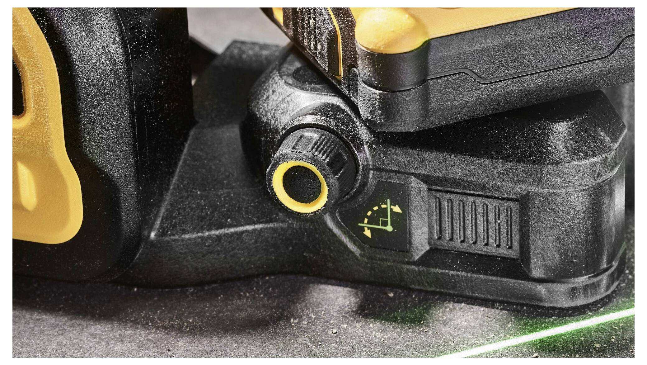 DEWALT DCE089NG18-XJ Multi-line laser