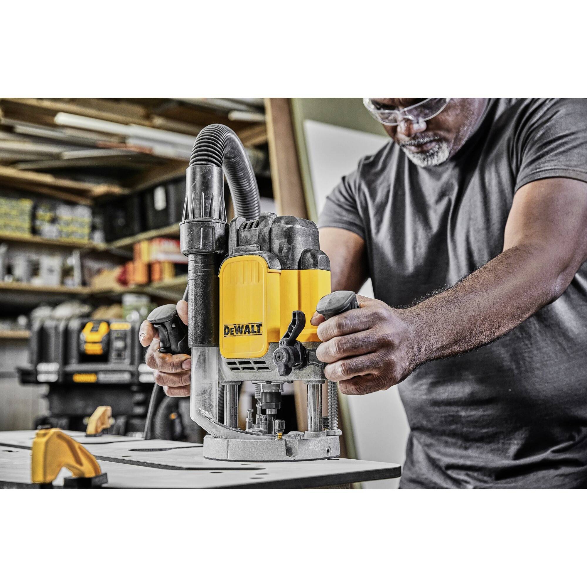 DEWALT Router DWE625-QS