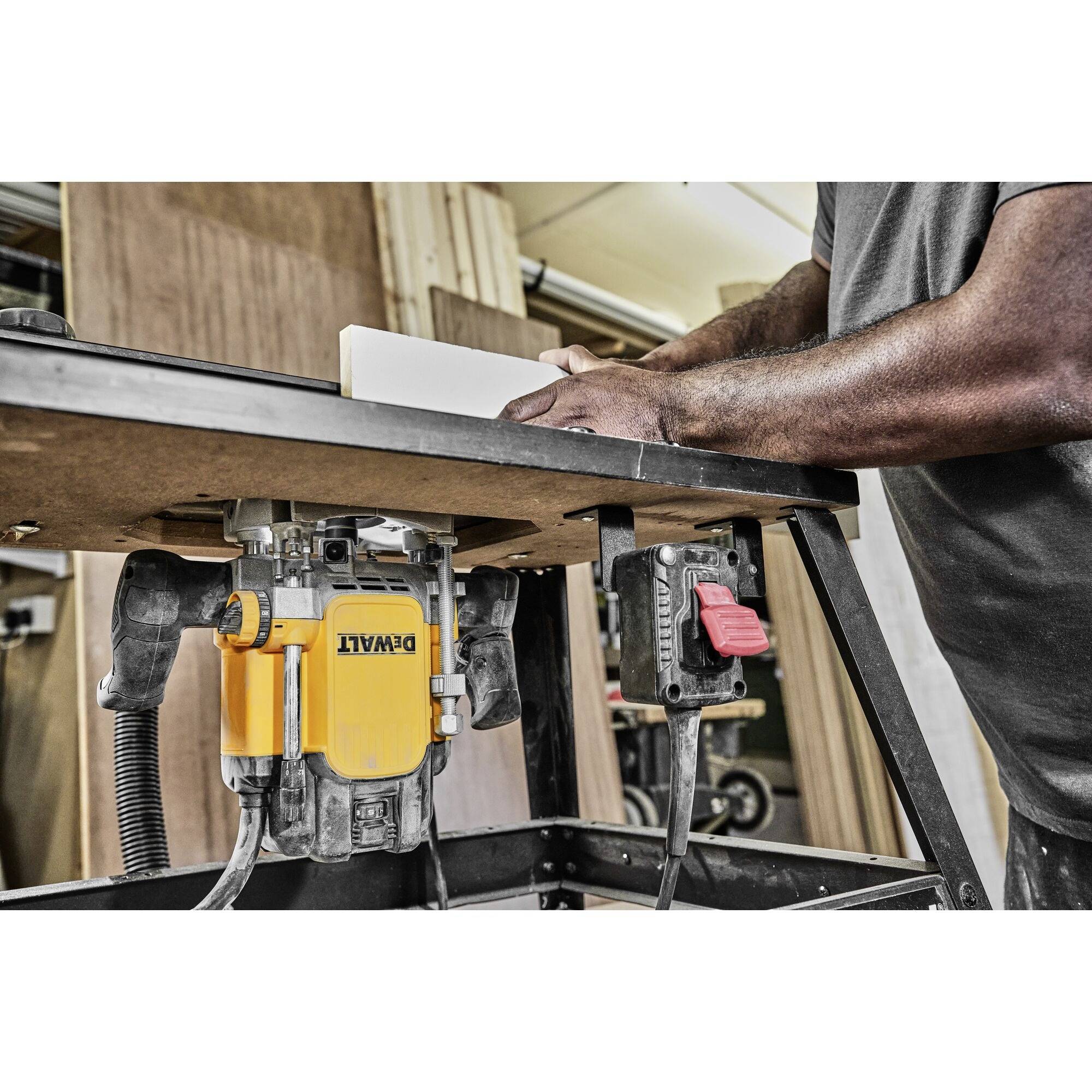 DEWALT Router DWE627KT-QS