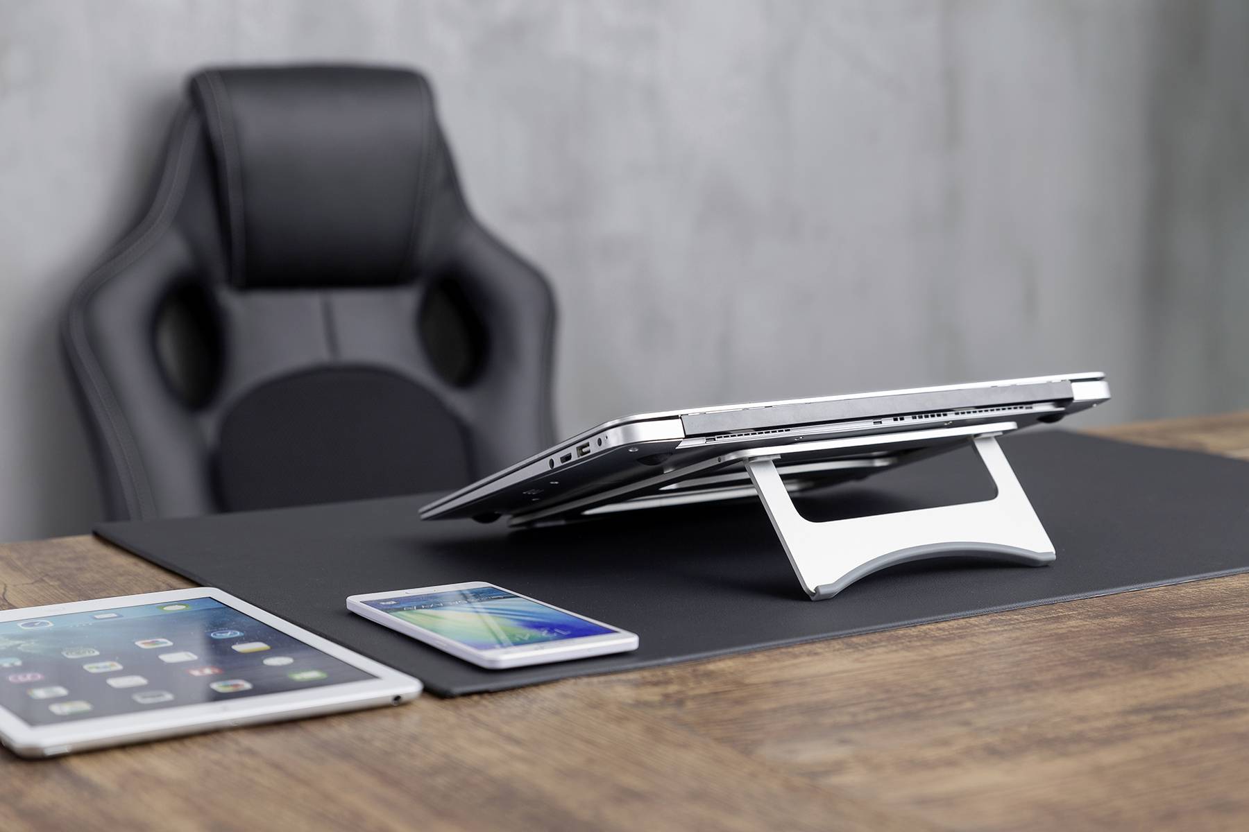 My Wall HT19L Laptop stand