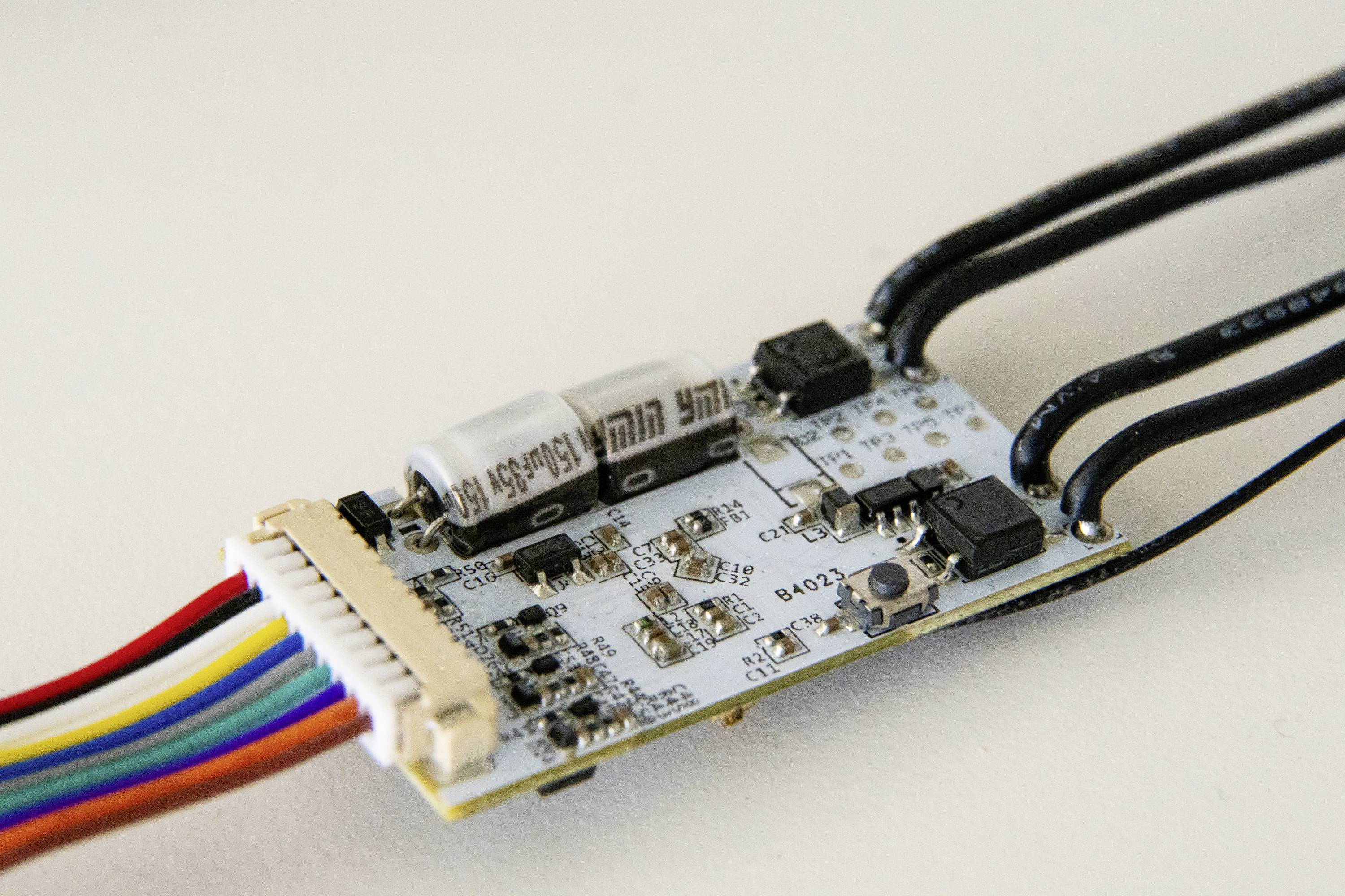 Shelly Plus Uni Multi-purpose module Wi-Fi, Bluetooth