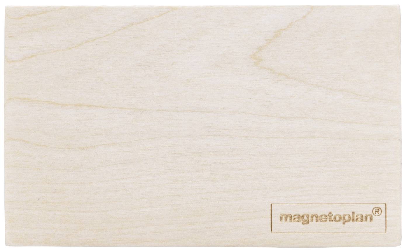 Wooden board with engraved 'magnetoplan' logo
