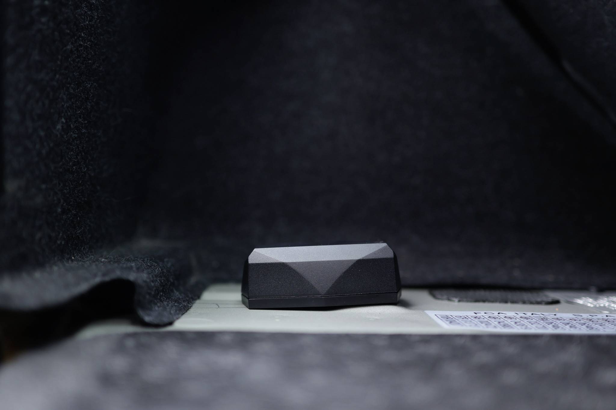 An invisible radio transponder in the vehicle connects the ignition system with the digital world to prevent theft.