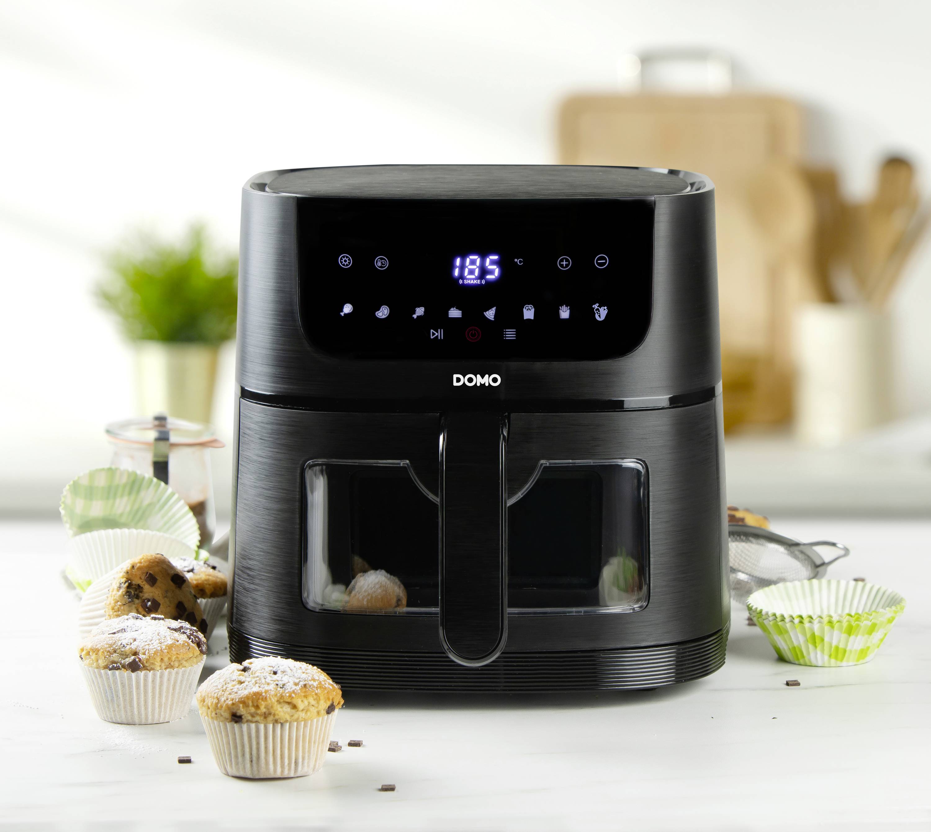 DOMO DO542FR Air fryer 4 l 1350 W Timer function, with display, Overheat protection, Non-stick coating Black