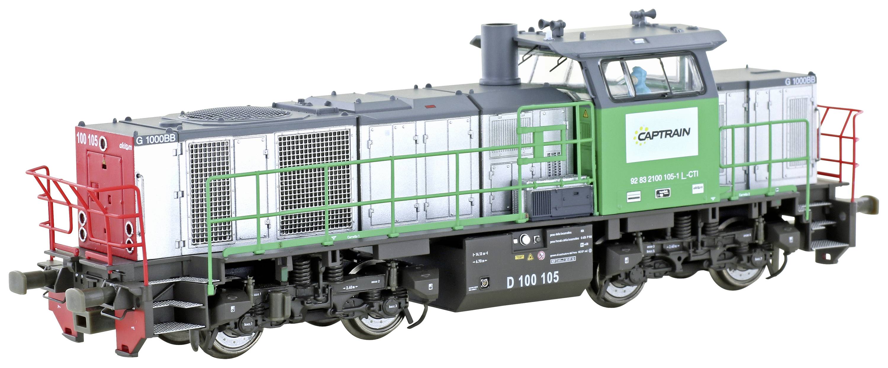 This is a model of a green and grey shunting locomotive with red elements. It bears the inscription 'CAPTRAIN'.