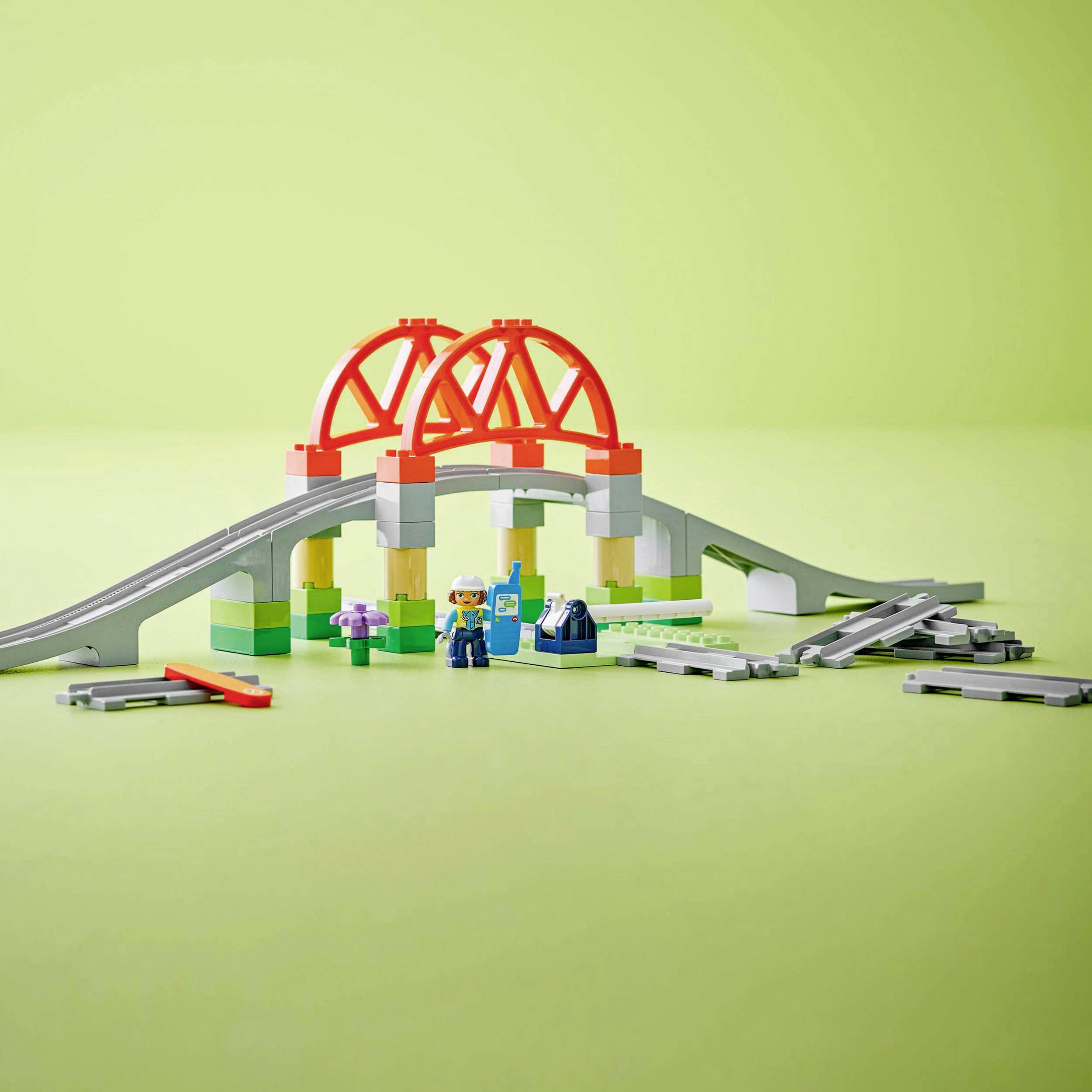 10426 LEGO® DUPLO® Railway Bridge and Rails - Extension set