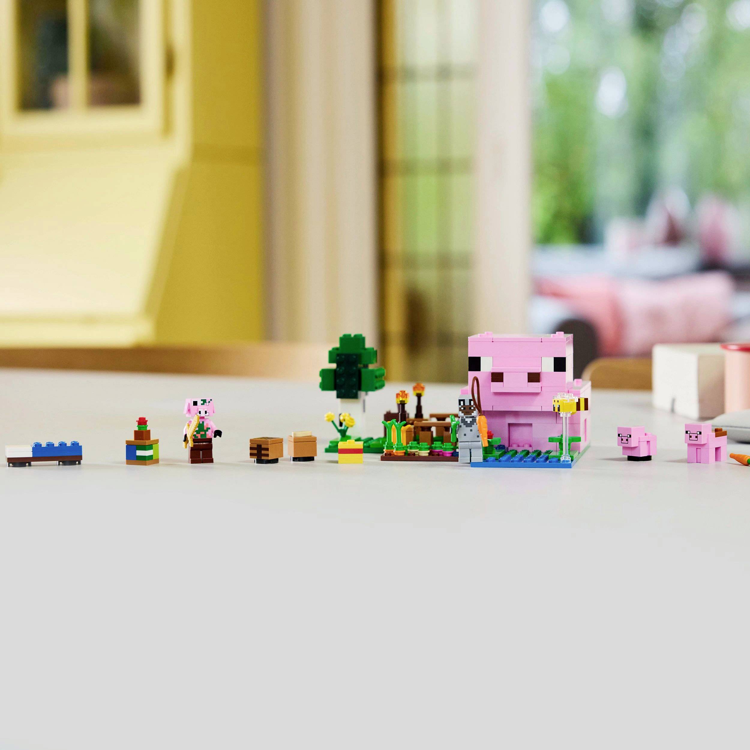 21268 LEGO® MINECRAFT The baby pig house