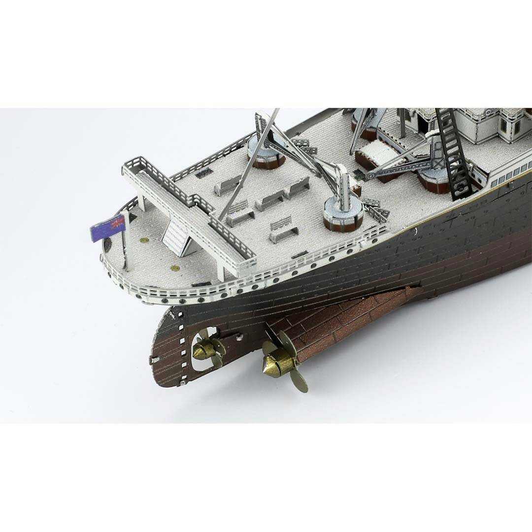 Metal Earth Model kit