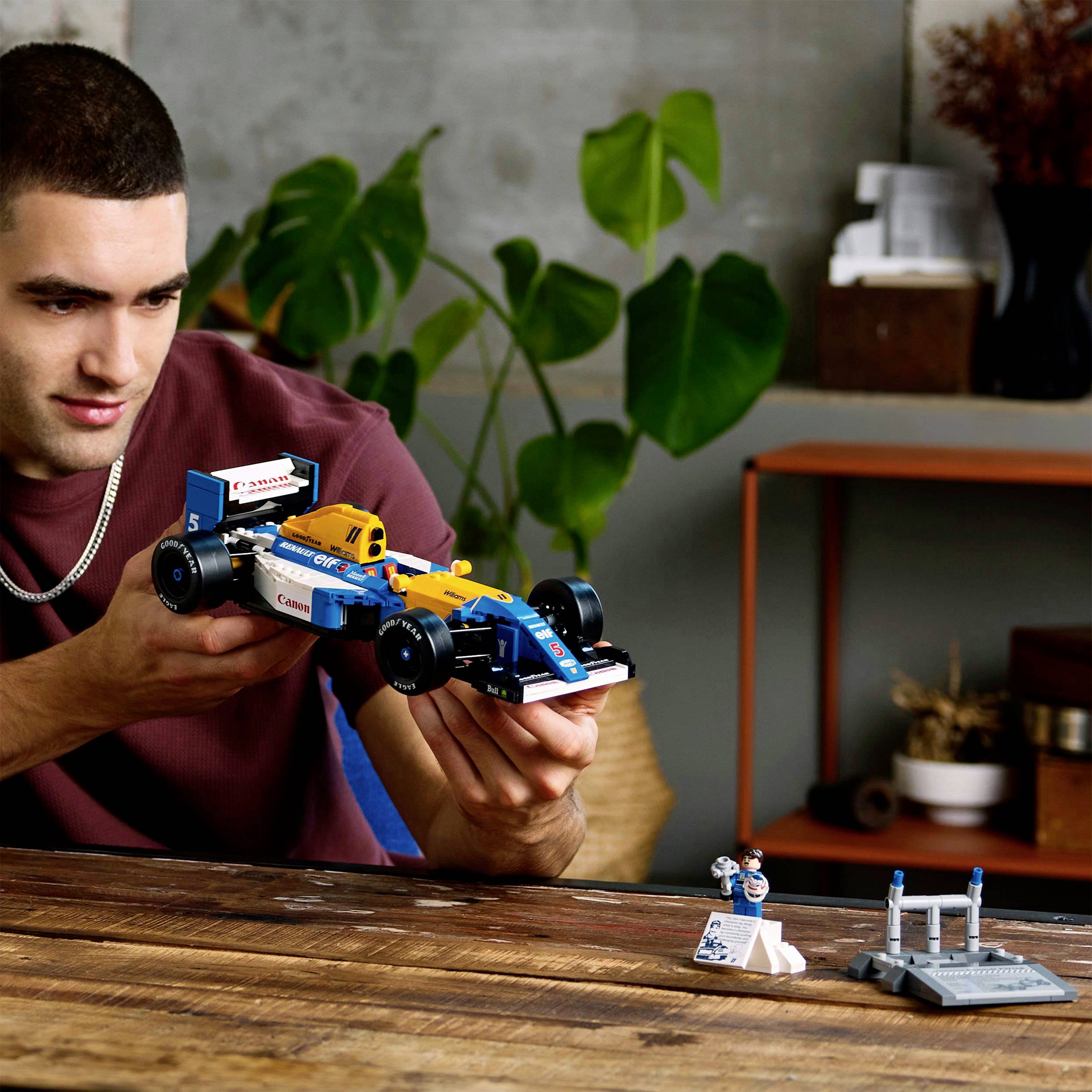 10353 LEGO® ICONS™ Williams Racing FW14B with Nigel Mansell