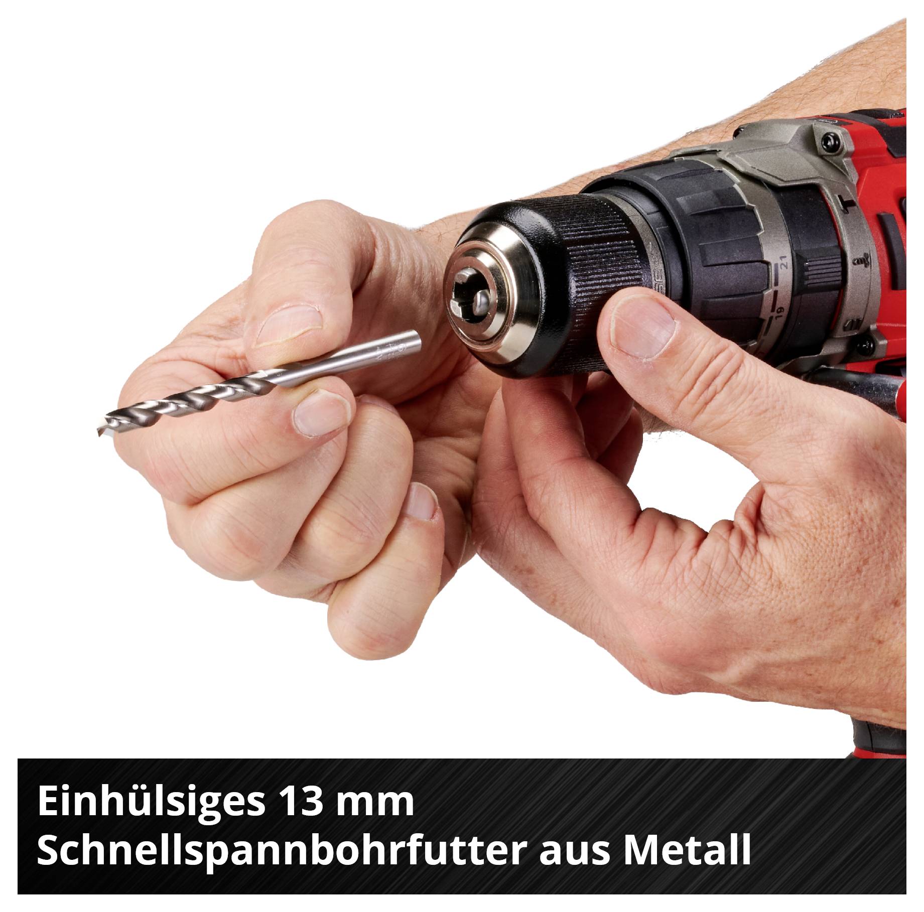 'A person demonstrates inserting a drill bit into a metal quick-release chuck on a power drill. Text in German reads 'Einhülsiges 13 mm Schnellspannbohrfutter aus Metall'.'