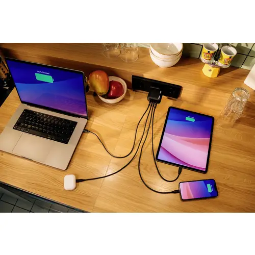 Verbatim Mini GaN Charger Travel charger 100 W 1x USB-A, 3x USB-C® Power Delivery, Power Delivery 3.0, QC 3.0 Black Quick charger Verbatim Mini GaN Charger Travel charger 100 W 1x USB-A, 3x USB-C® Power Delivery, Power Delivery 3.0, QC 3.0 Black Quick charger