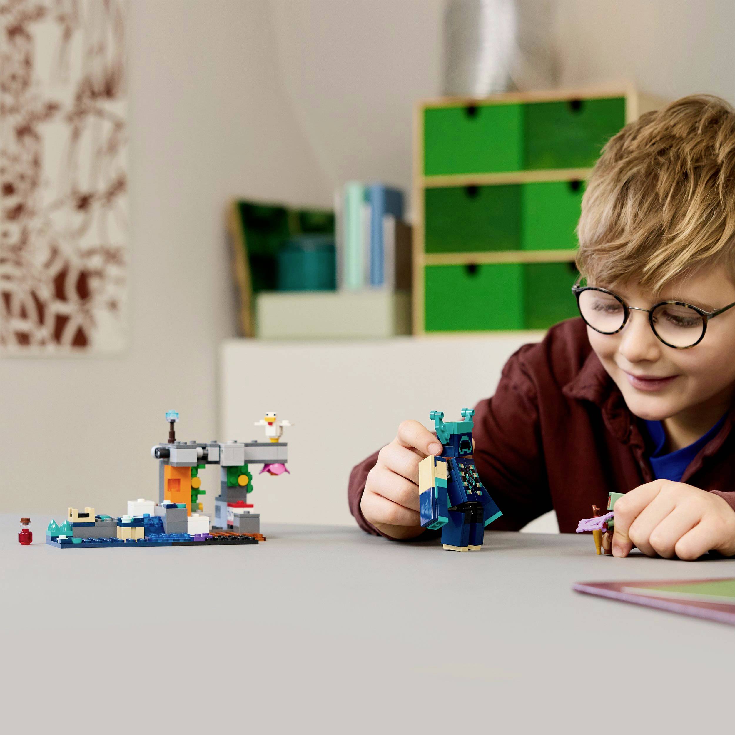 21274 LEGO® MINECRAFT Encounter with the Guardian