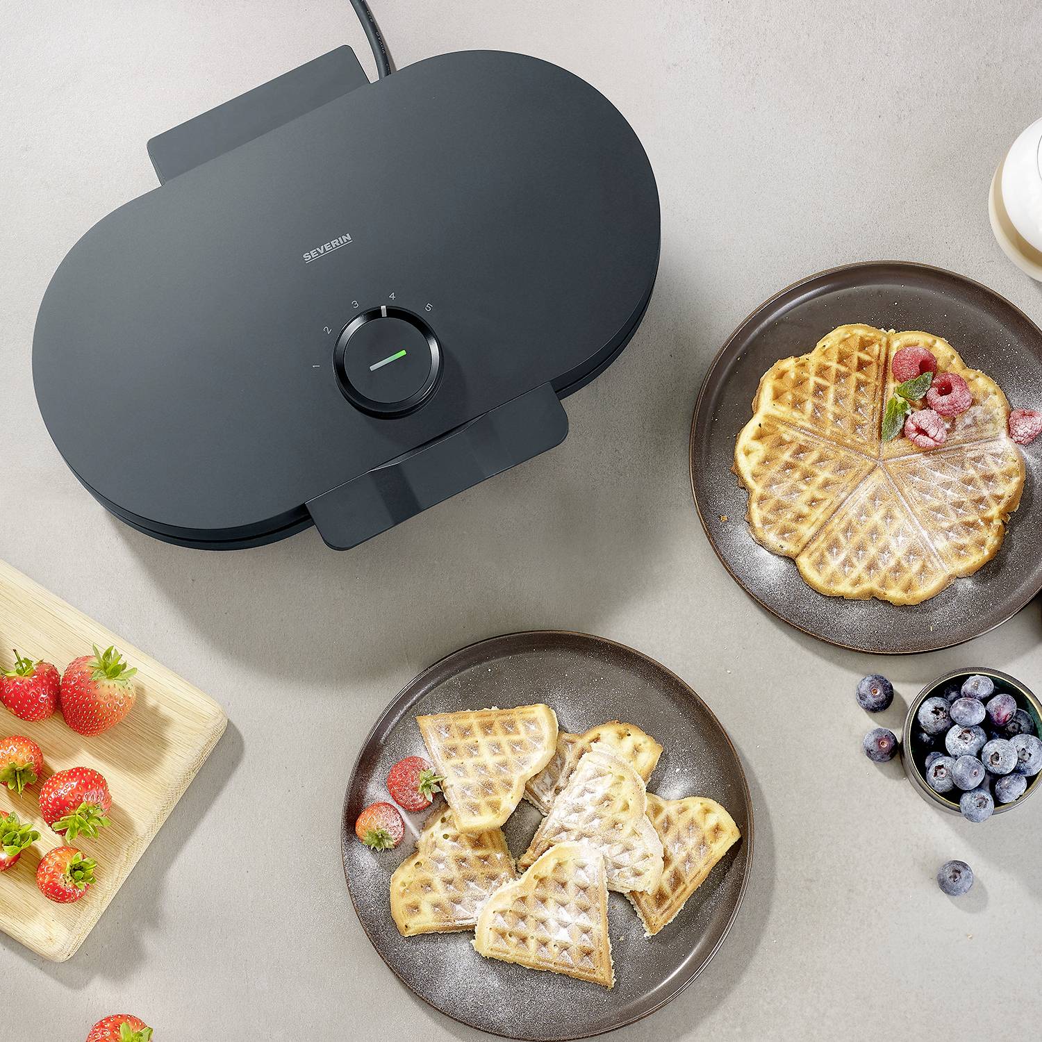 Severin WA 2118 Waffle maker Indicator light, hinged Black