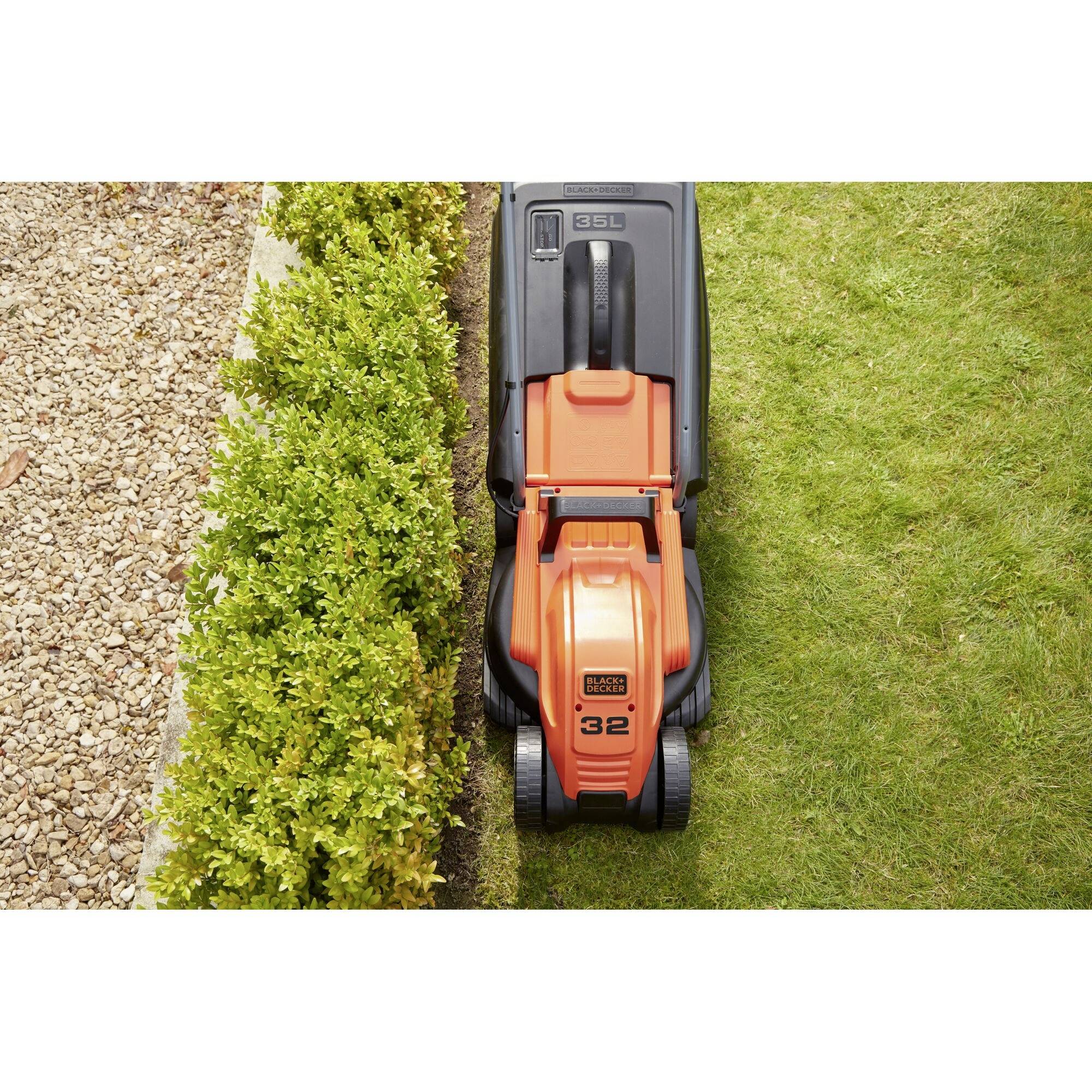 Black & Decker Mains Lawn mower + cutting height adjustment 1200 W Cutting width (max.) 32 cm