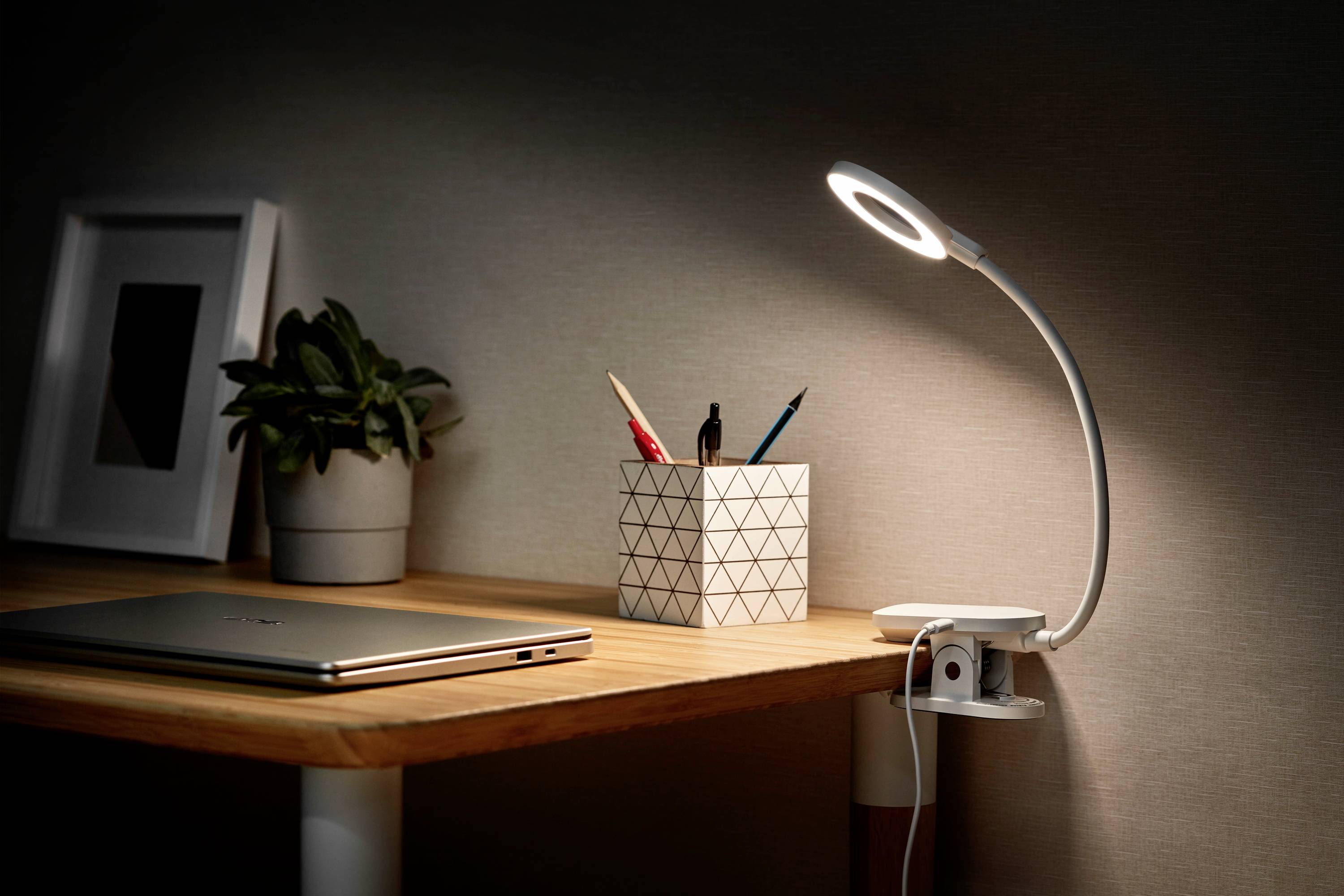 Philips LED Forys Clip DSK206 8720169194397 Cordless LED torch LED (monochrome) Built-in LED 5 W White