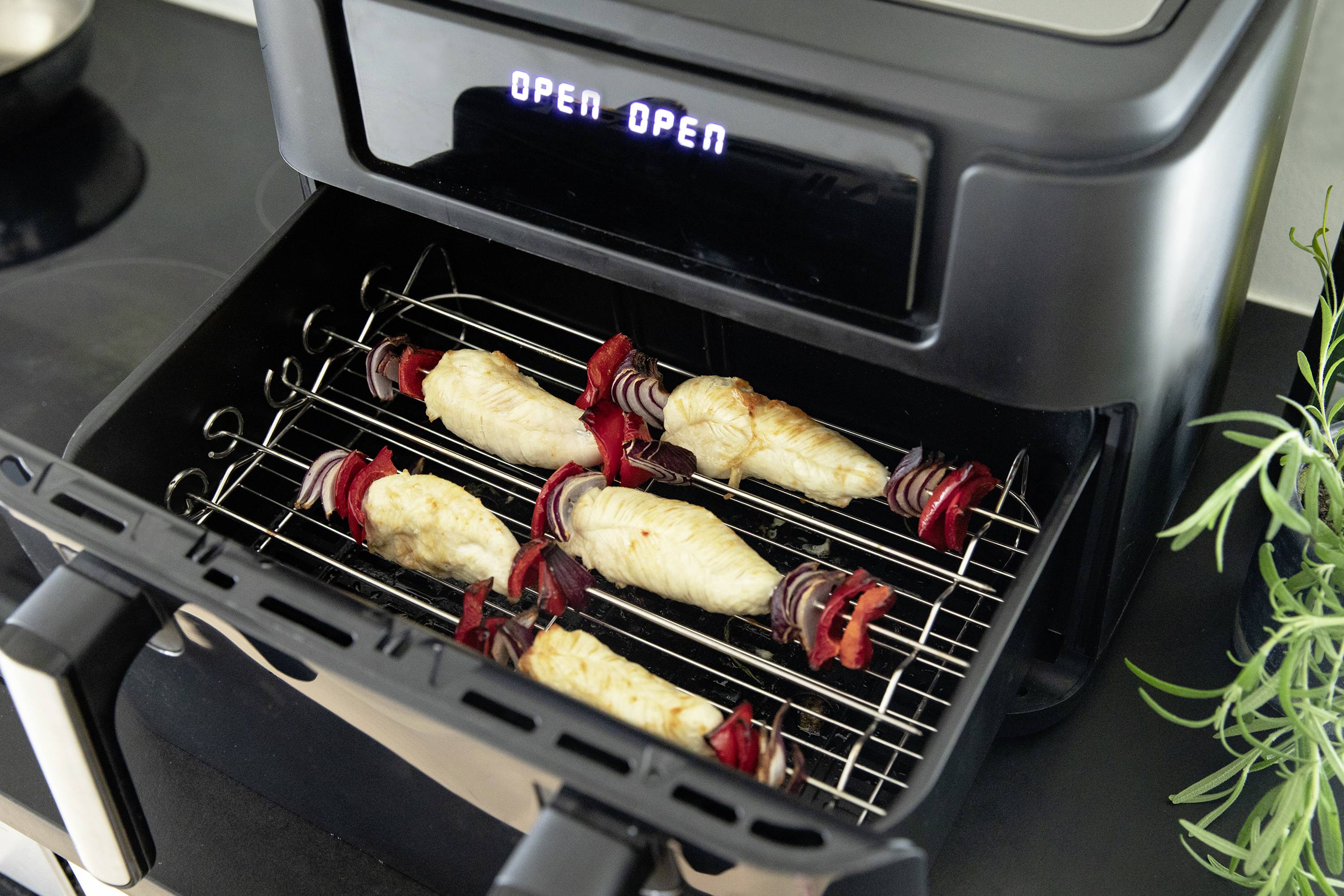 Gastronoma 18290008 Air fryer 10 l 2400 W Non-stick coating, with display, Timer function Black