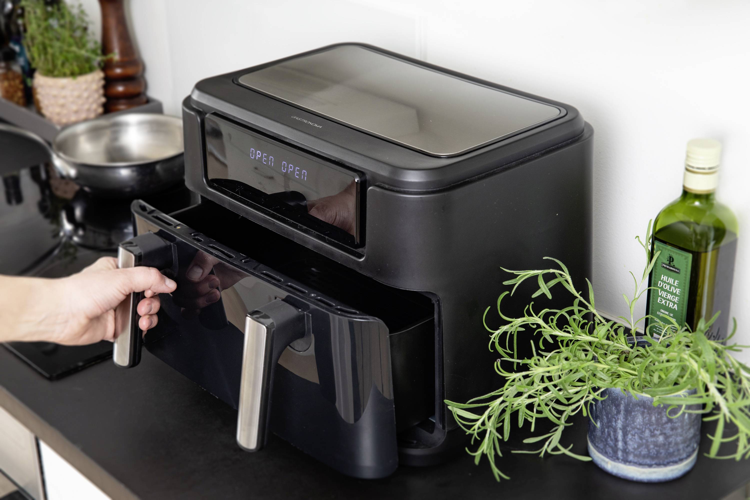 Gastronoma 18290008 Air fryer 10 l 2400 W Non-stick coating, with display, Timer function Black