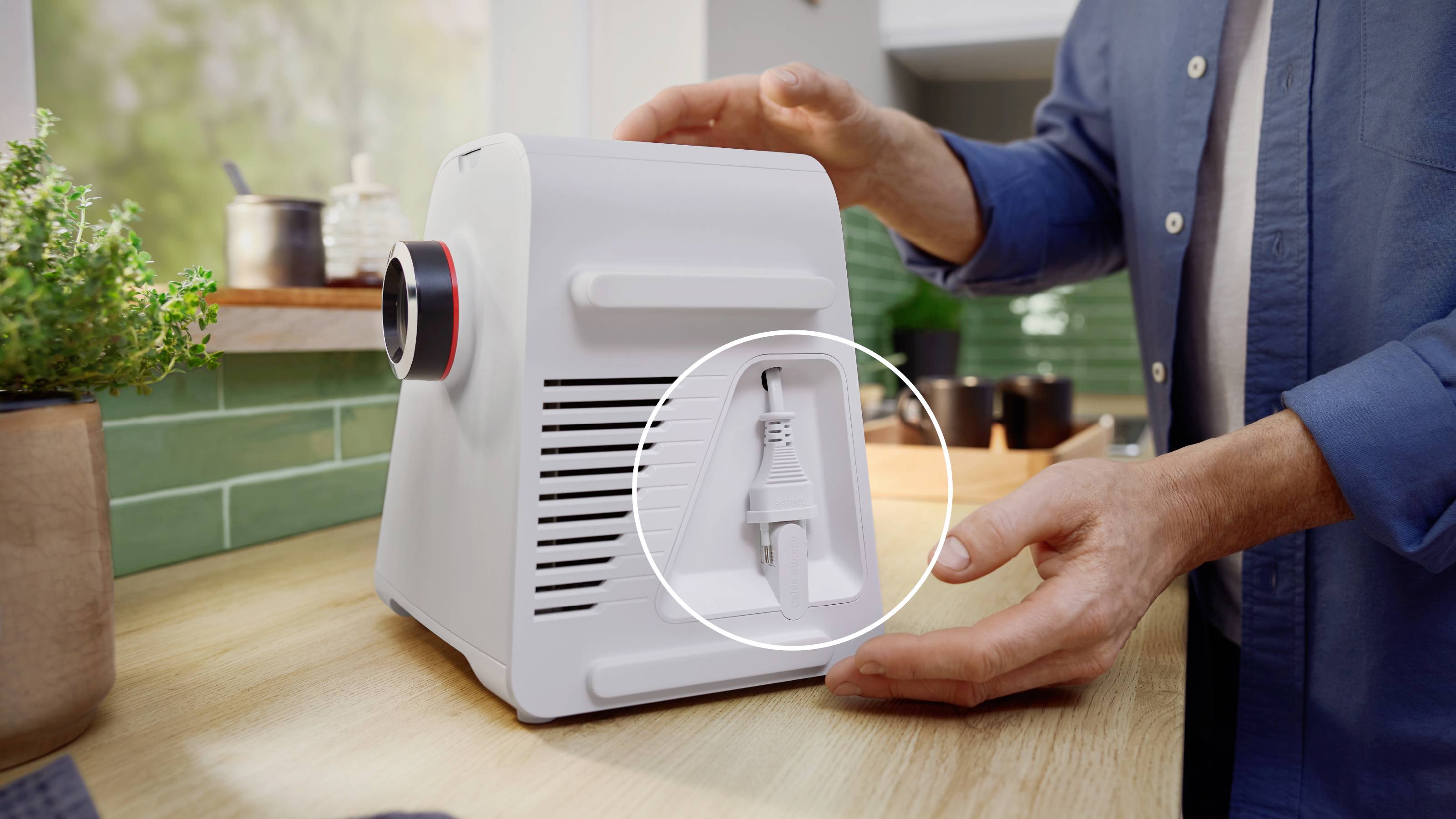 Bosch Multi Power Serie 4, 1900 Watt Blockierleistung MFWS420W Mincer 1300 W White